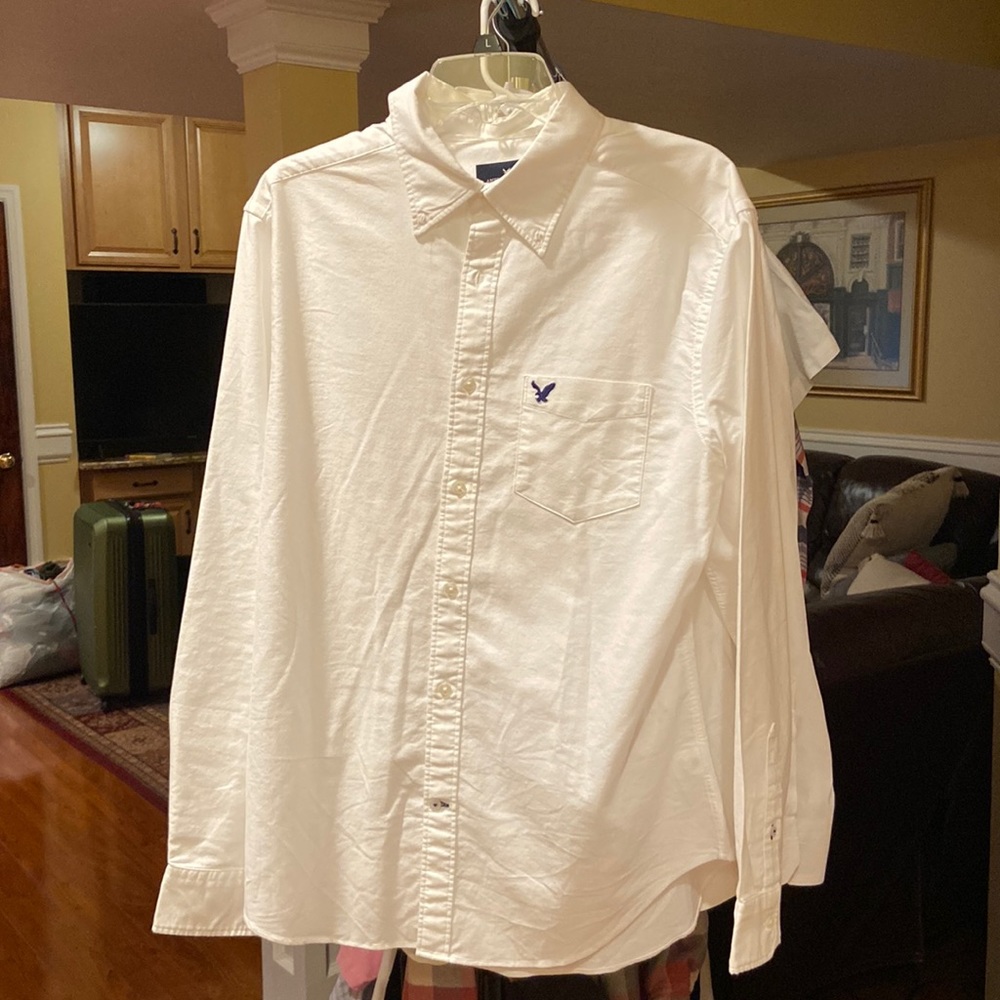 American eagle button down